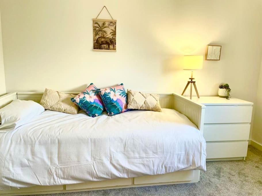 Modern Chic Summer Holiday Retreat. New Quay Exterior foto